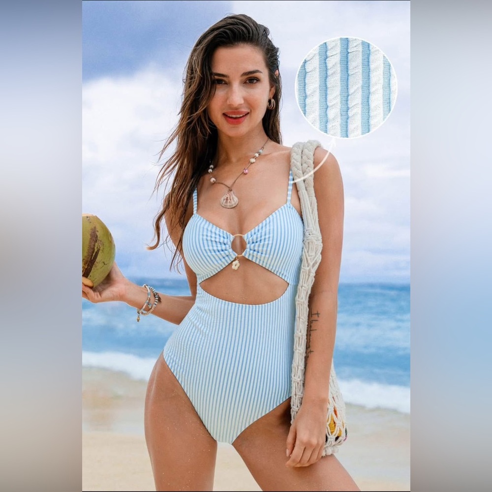 NEW WITH TAGS Cupshe striped monokini swimsuit